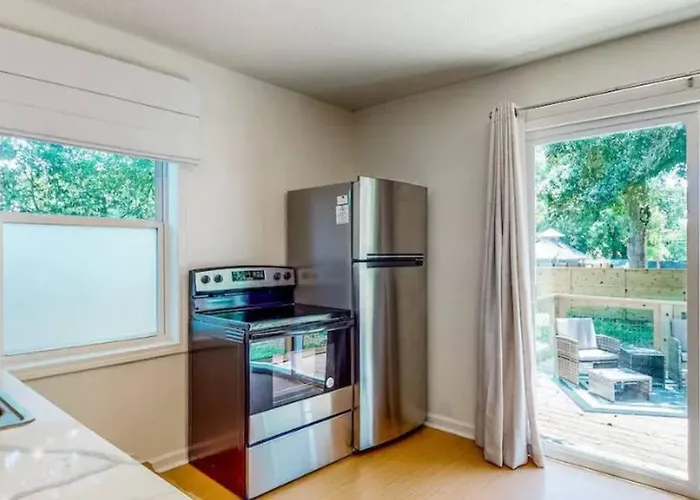 Private, Quiet-close To Dwntn Pensacola, Stadium, Beaches 3*